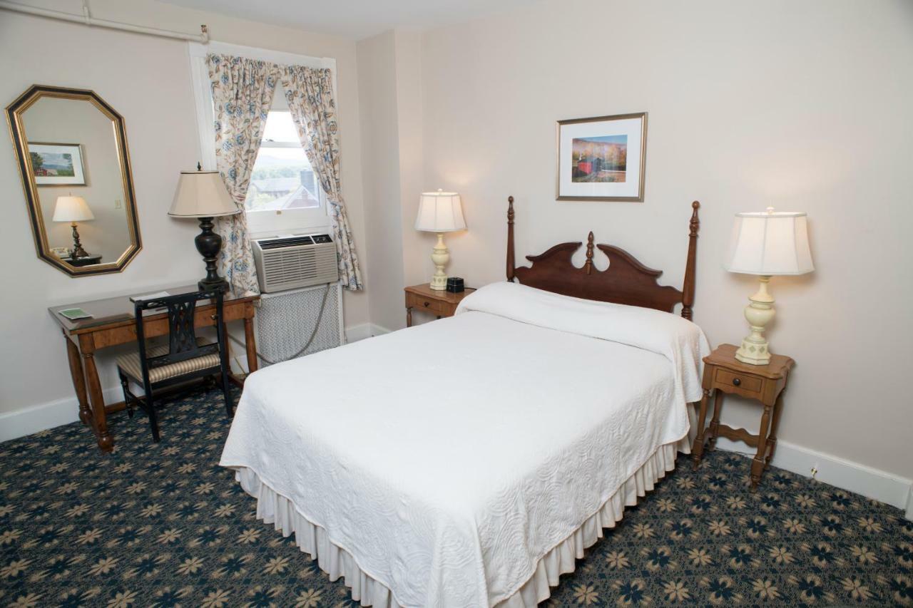 Middlebury Inn Exterior photo