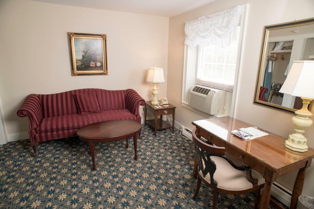 Middlebury Inn Exterior photo