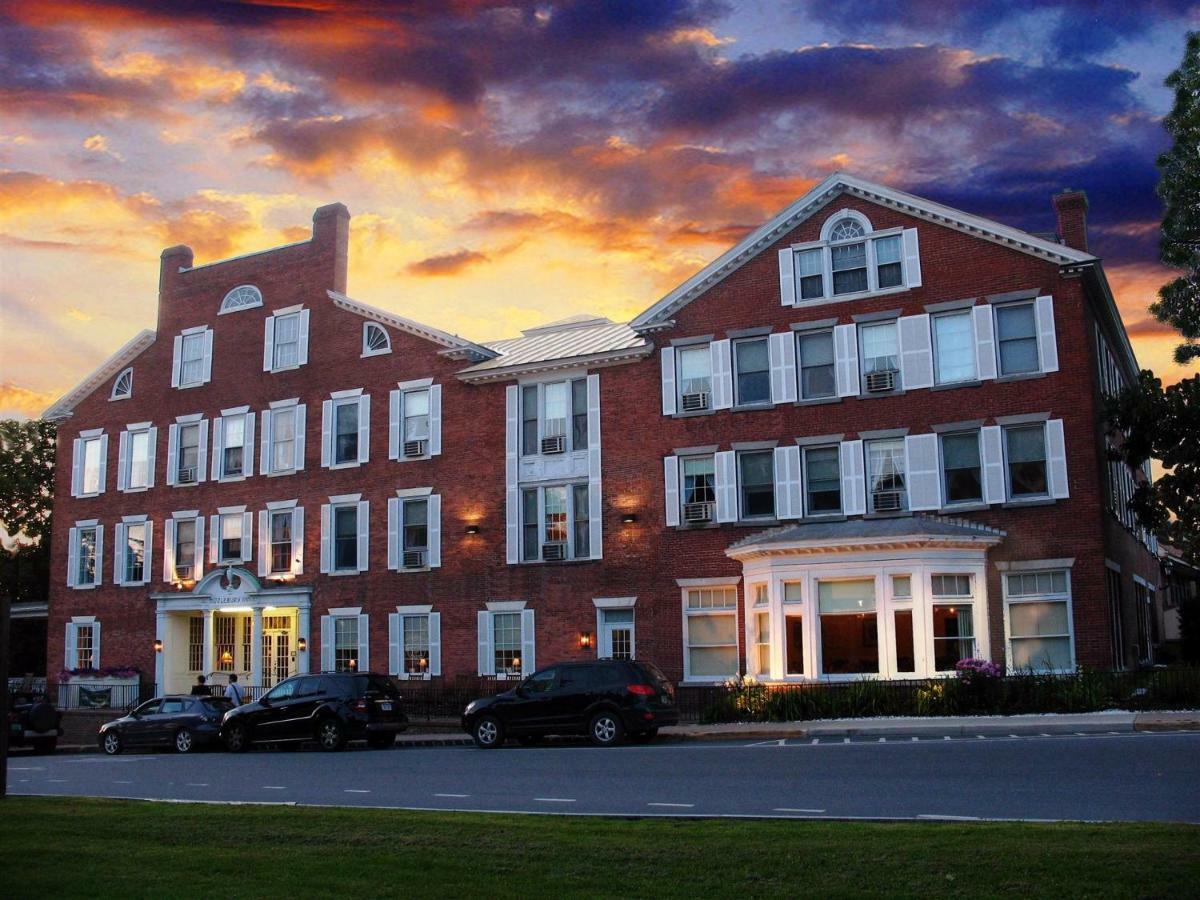 Middlebury Inn Exterior photo